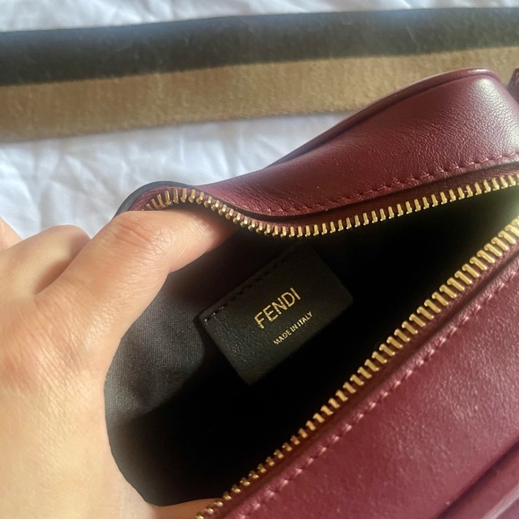 Fendi Burgundy Color camera bag - Picture 9 of 13